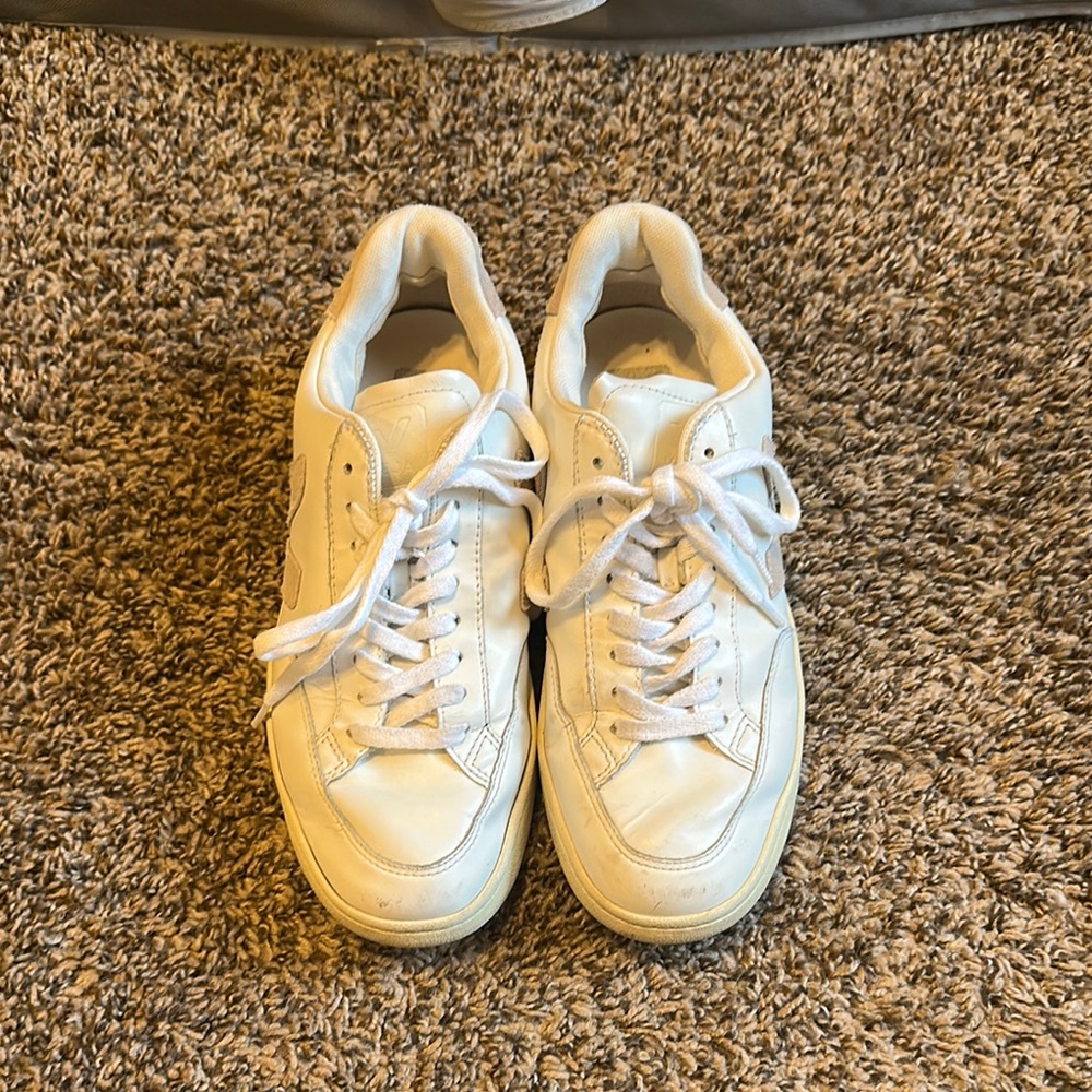 Pink/white Veja sneakers